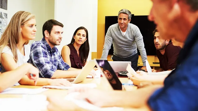 FOTO: Eğitim Yönetimi Nedir?